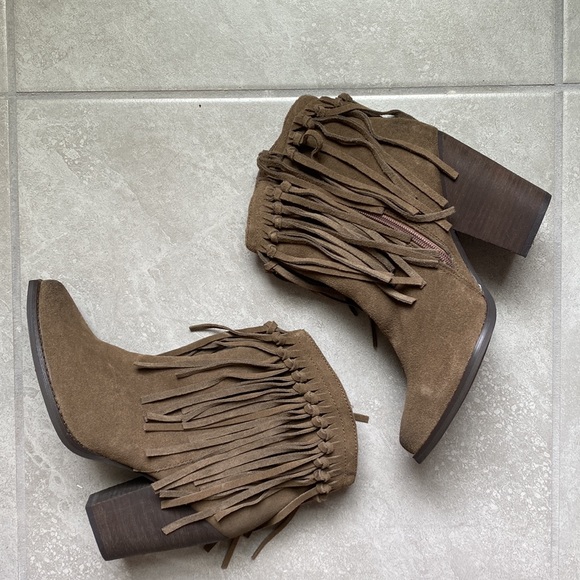 VERY VOLATILE LOS ANGELES SUEDE BOOTS SIZE 8.5 M - Picture 3 of 6